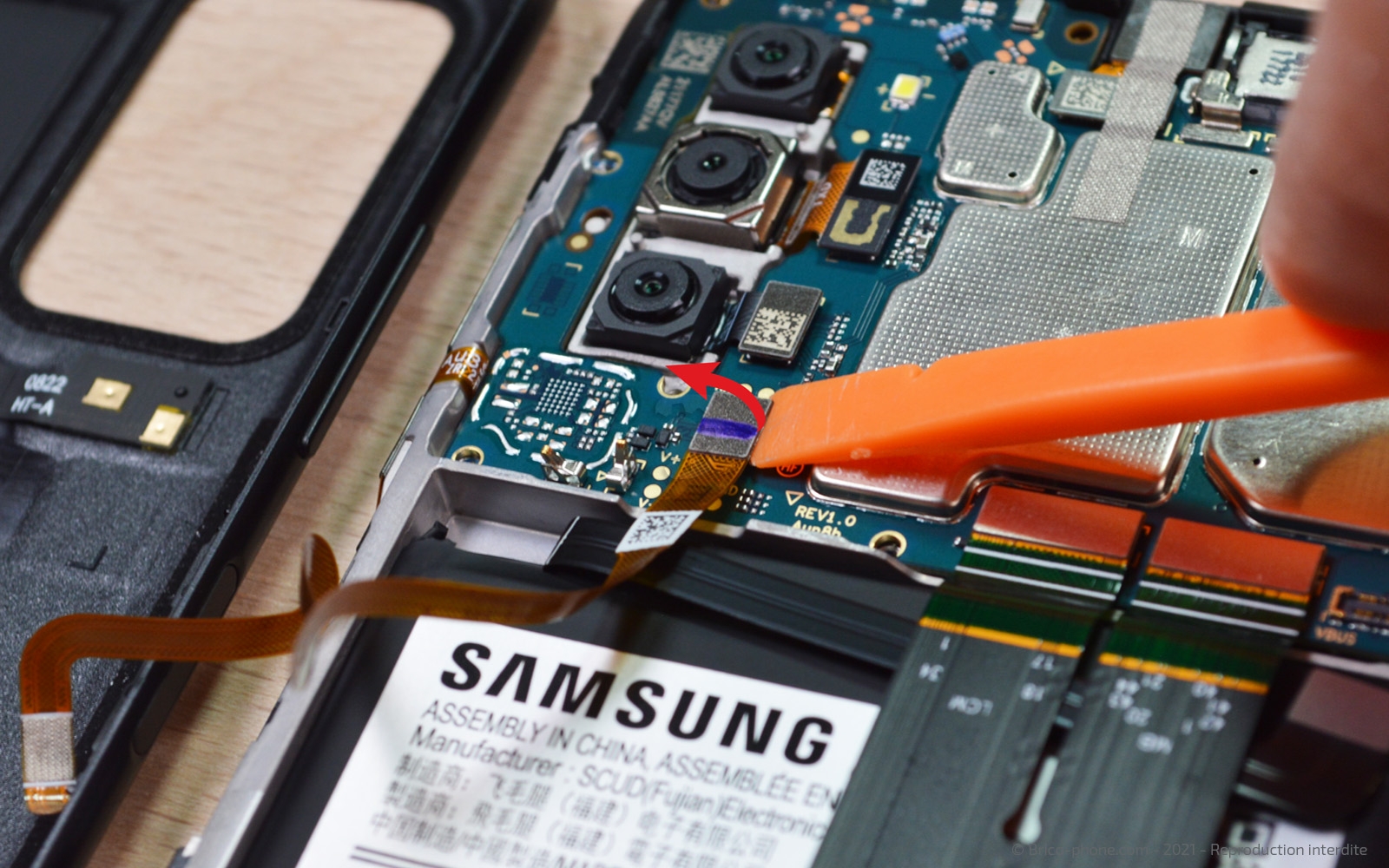 Changement batterie sur Galaxy A03s photo 2