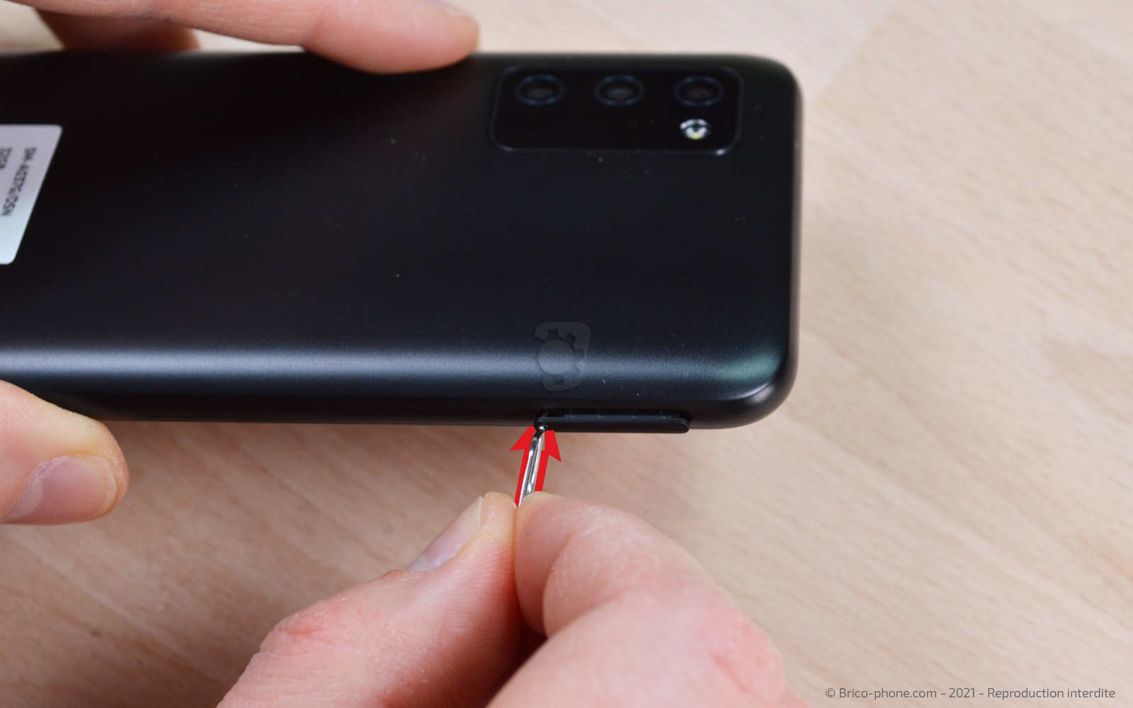 Changement batterie sur Galaxy A03s photo 2