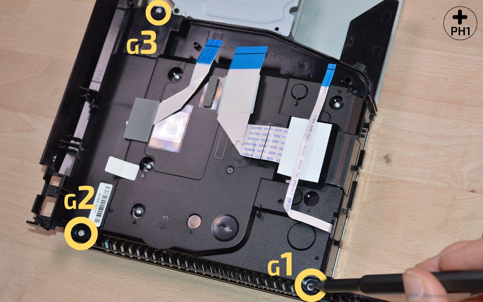 Changement du lecteur Blu-Ray sur Playstation 4 SLIM photo 1