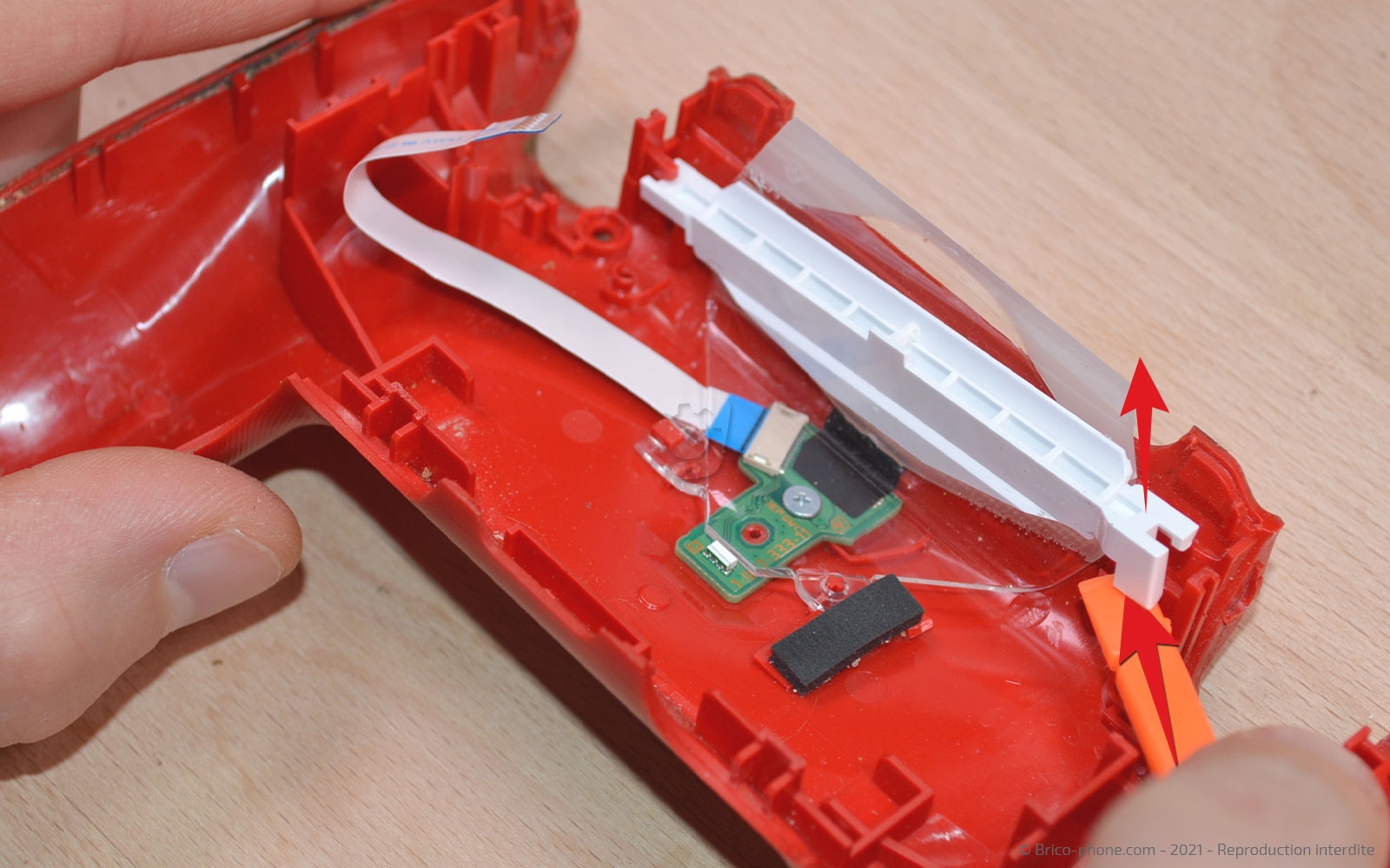 Démontage complet de la manette sur Playstation 4 SLIM photo 1