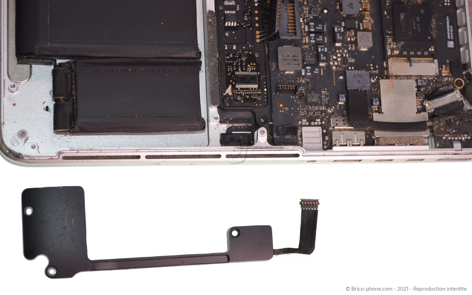 Changer les haut-parleurs sur Macbook Pro 13 pouces A1502 EMC 2875 - 2014 photo 4
