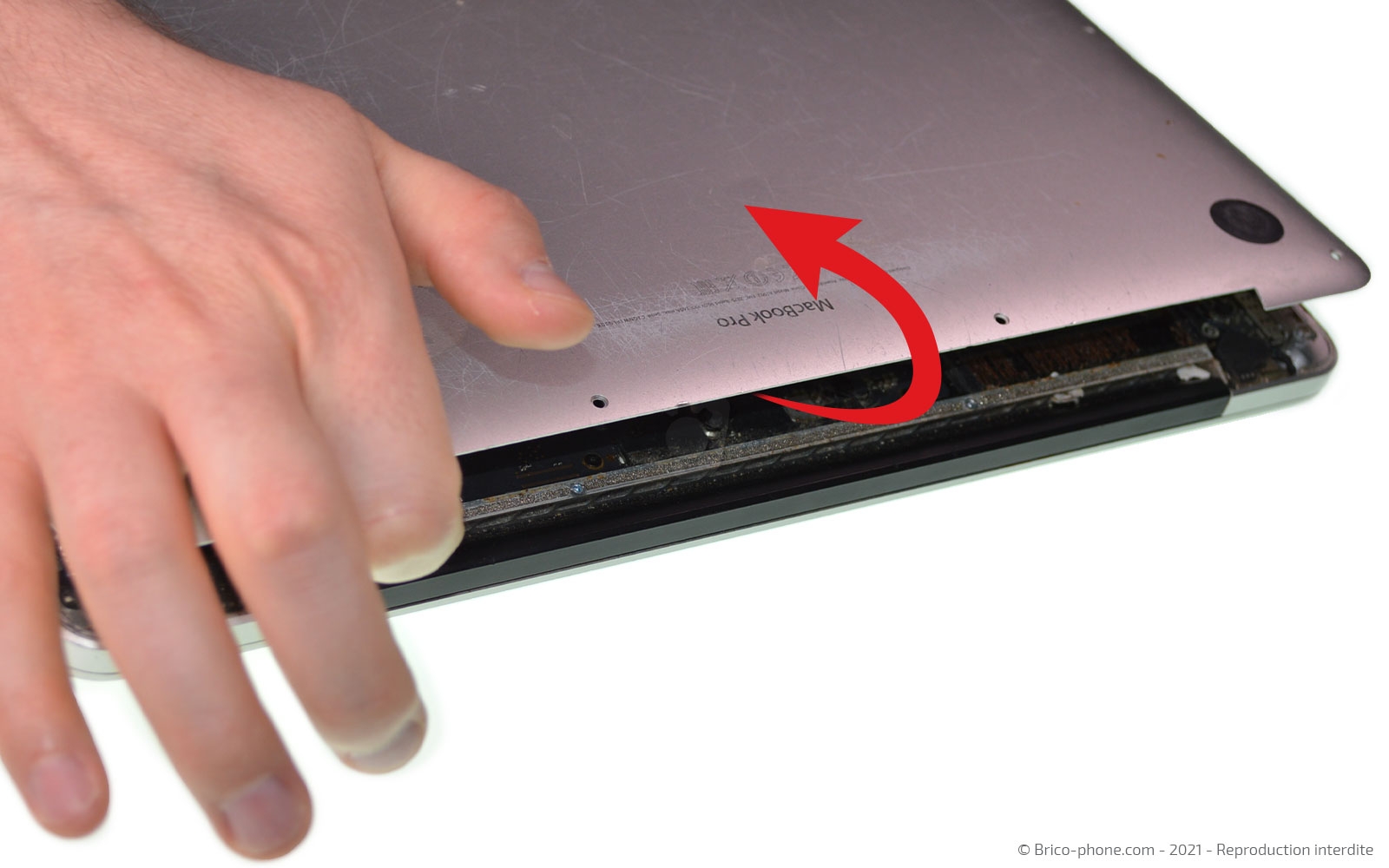 Changer les haut-parleurs sur Macbook Pro 13 pouces A1502 EMC 2875 - 2014 photo 2