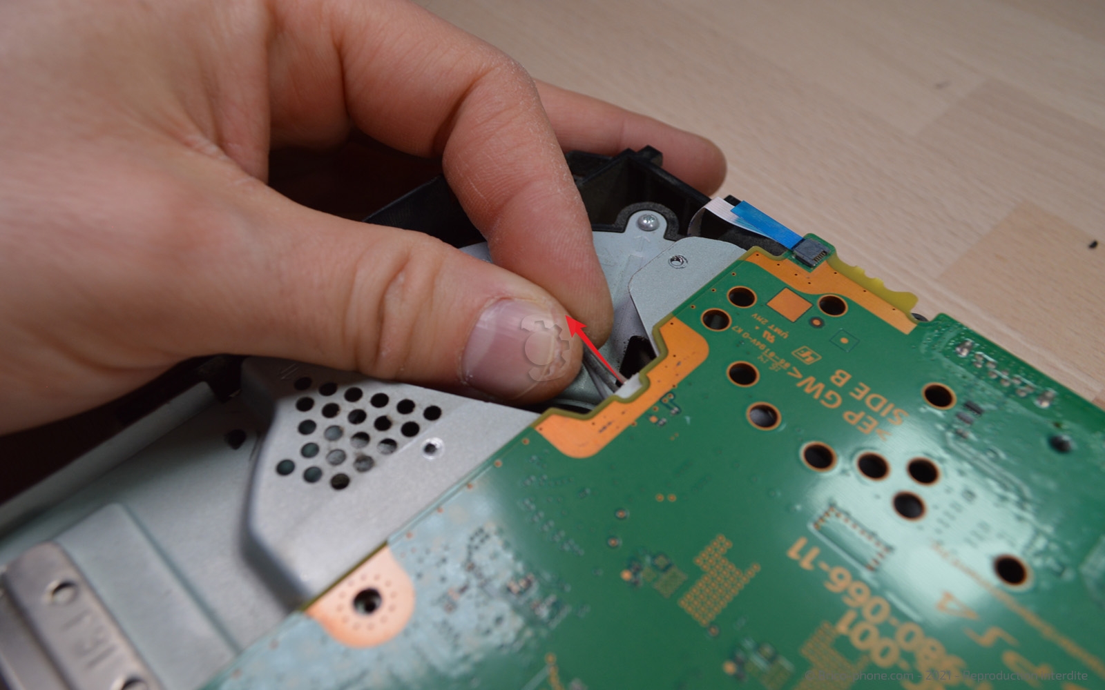 Démontage complet de la Console sur Playstation 4 photo 2