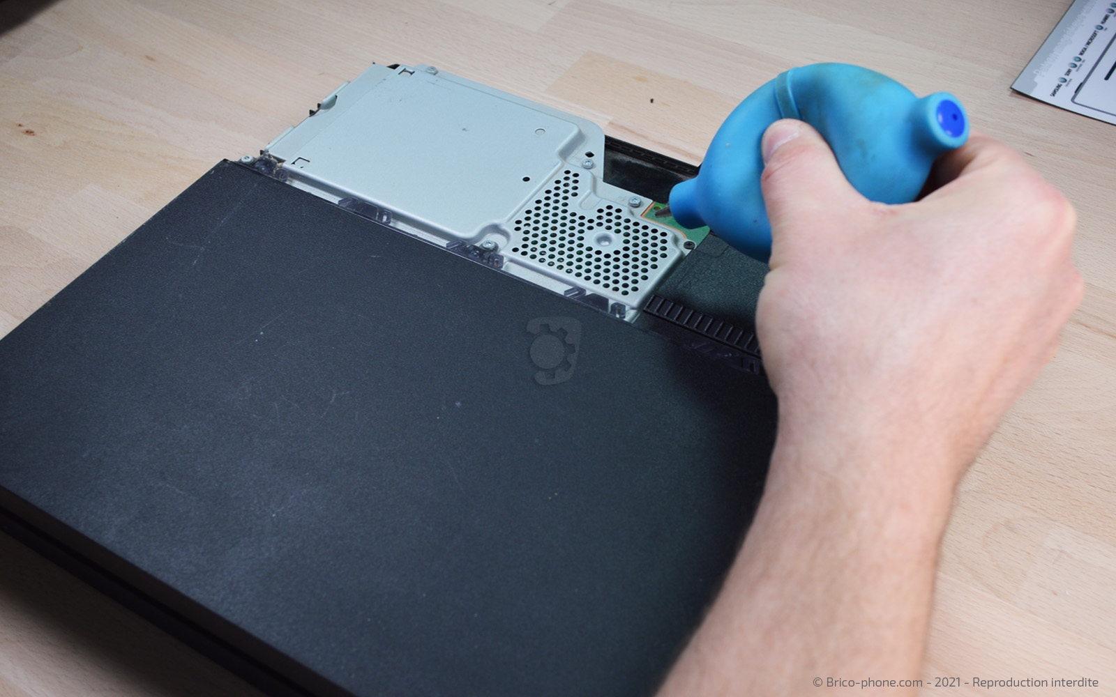 Démontage complet de la Console sur Playstation 4 photo 1