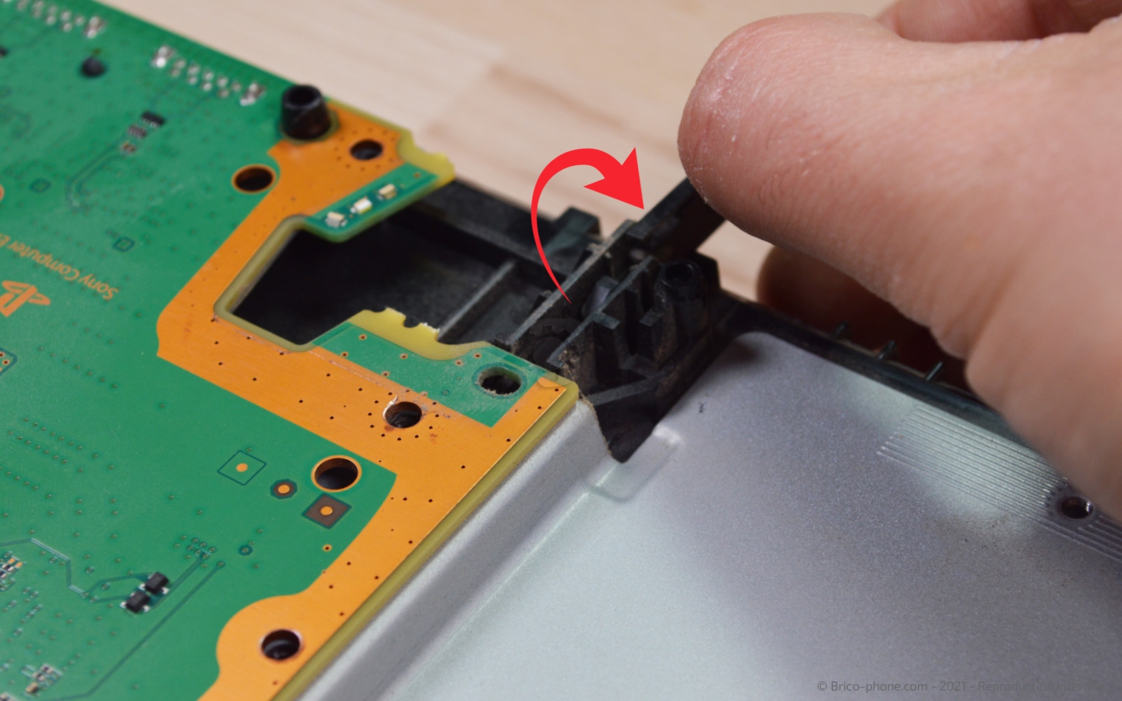 Changement du ventilateur sur Playstation 4 photo 3