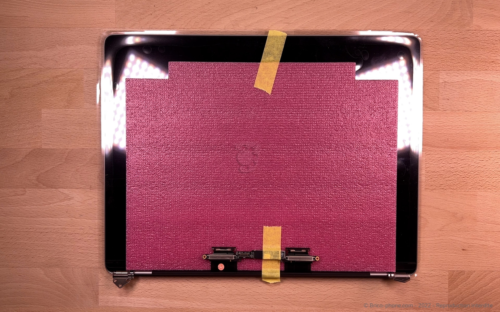 Changement d'écran sur Macbook Pro 15 pouces A1707 EMC 3072 - 2016 photo 1