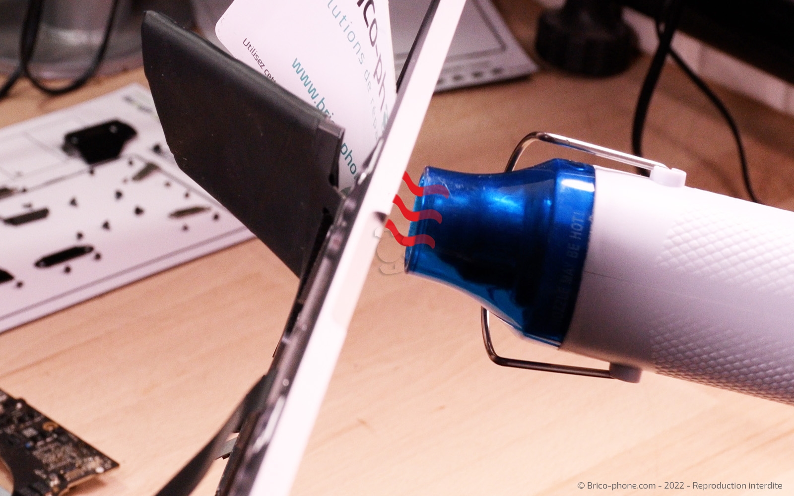 Changement batterie sur Macbook Pro 15 pouces A1707 EMC 3072 - 2016 photo 2