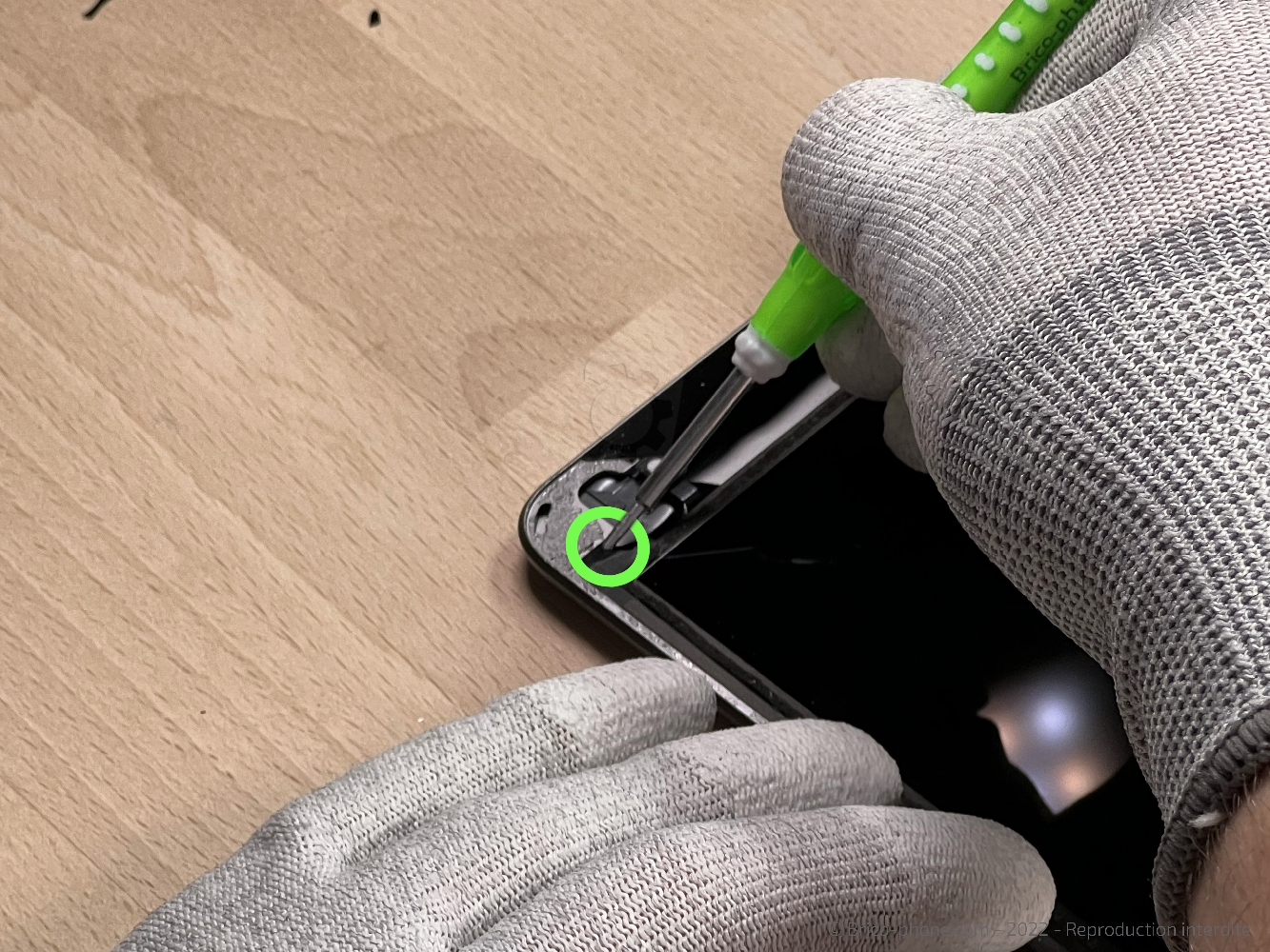 Changement de la vitre tactile sur iPad 9 2021 photo 3