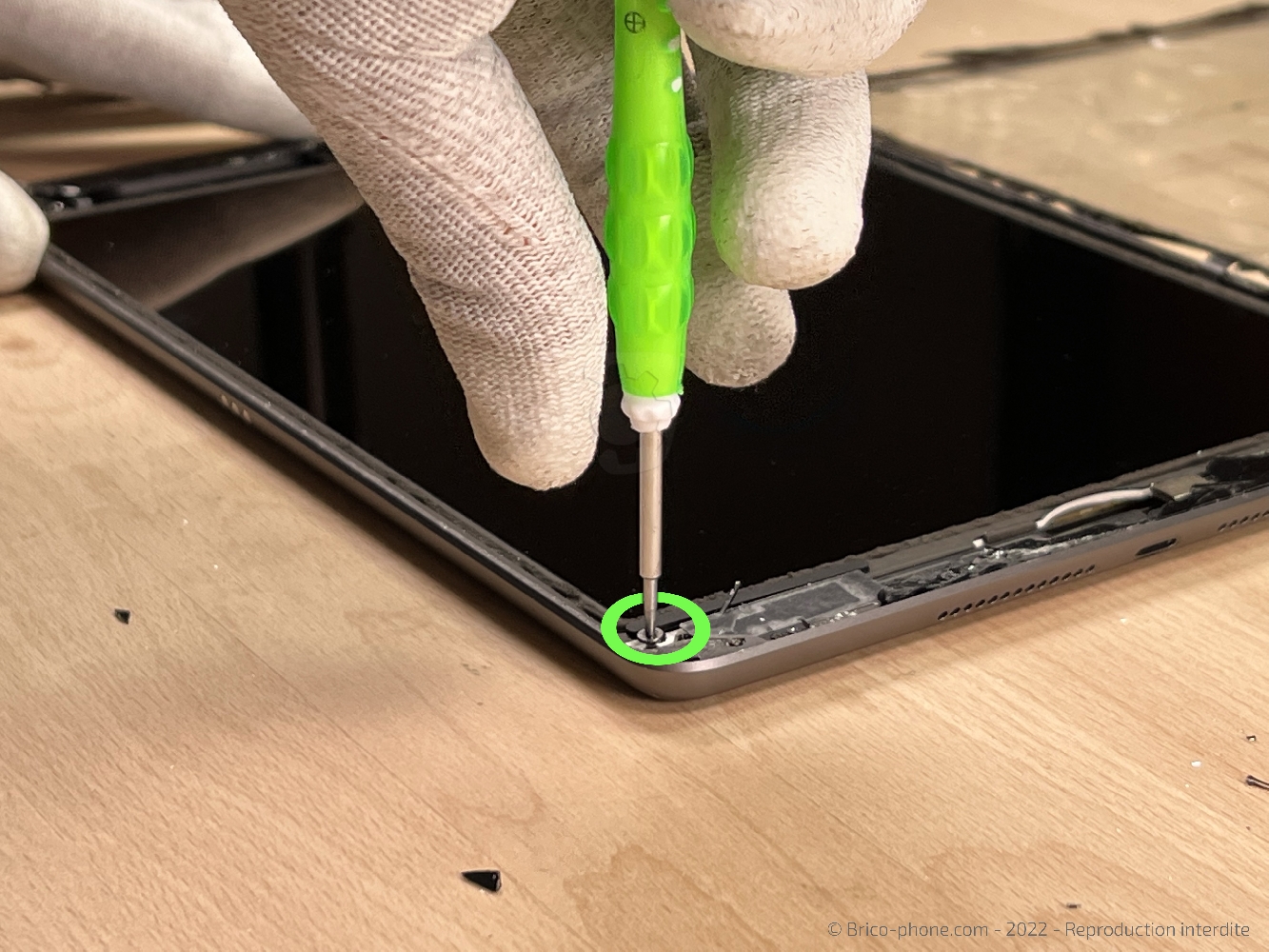 Changement de la vitre tactile sur iPad 9 2021 photo 4