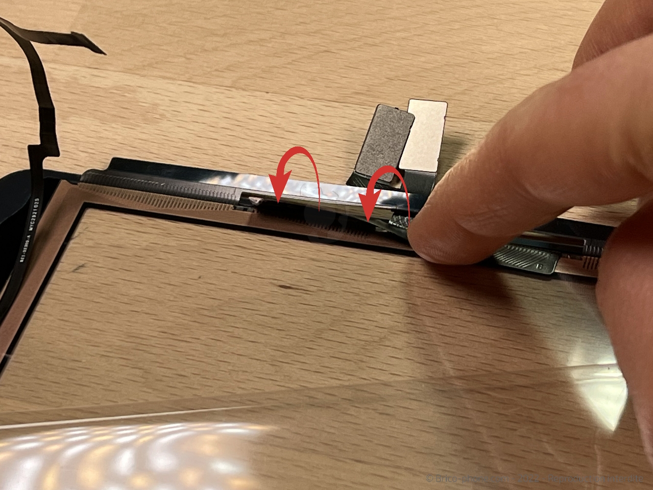 Changement de la vitre tactile sur iPad 9 2021 photo 3