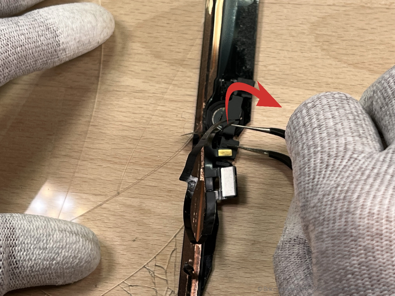 Changement de la vitre tactile sur iPad 9 2021 photo 2