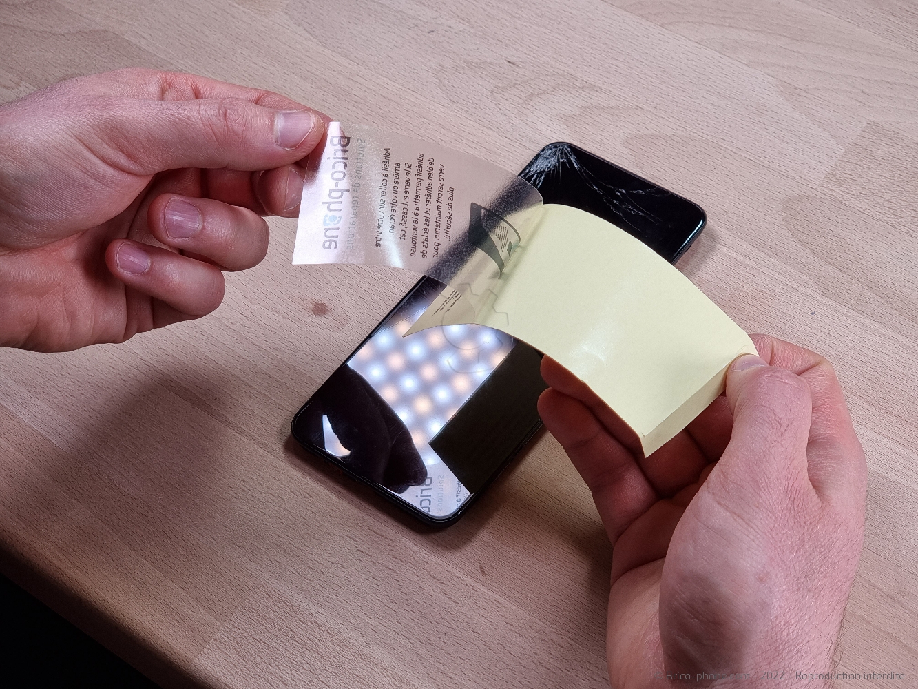 Changement de l'écran (vitre + LCD) sur A53S photo 2