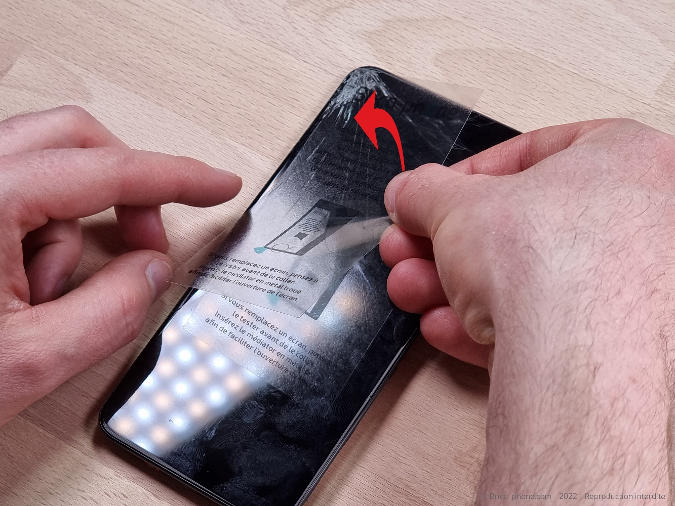 Changement de l'écran (vitre + LCD) sur A53S photo 3