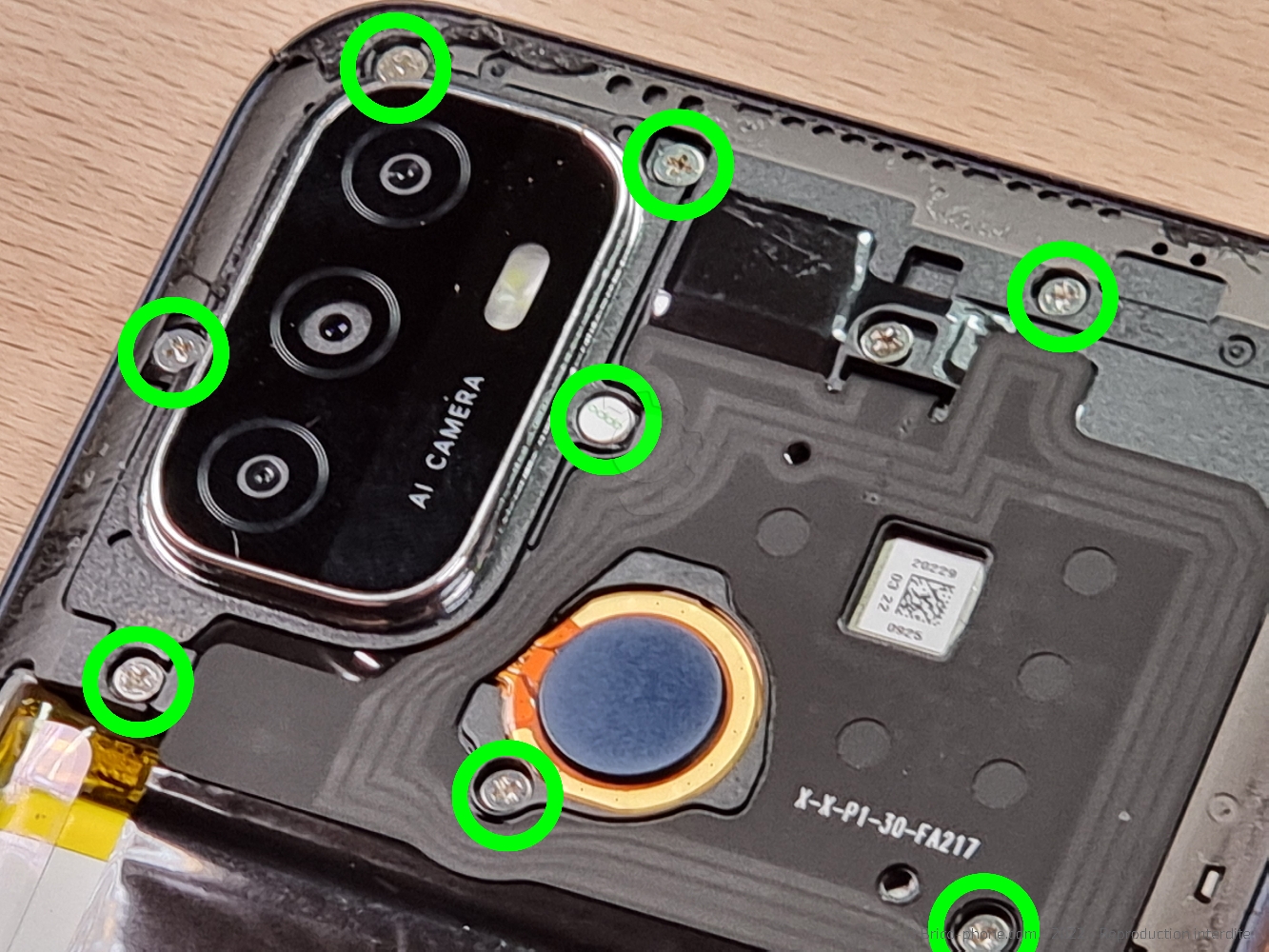 Changement de l'écran (vitre + LCD) sur A53S photo 2