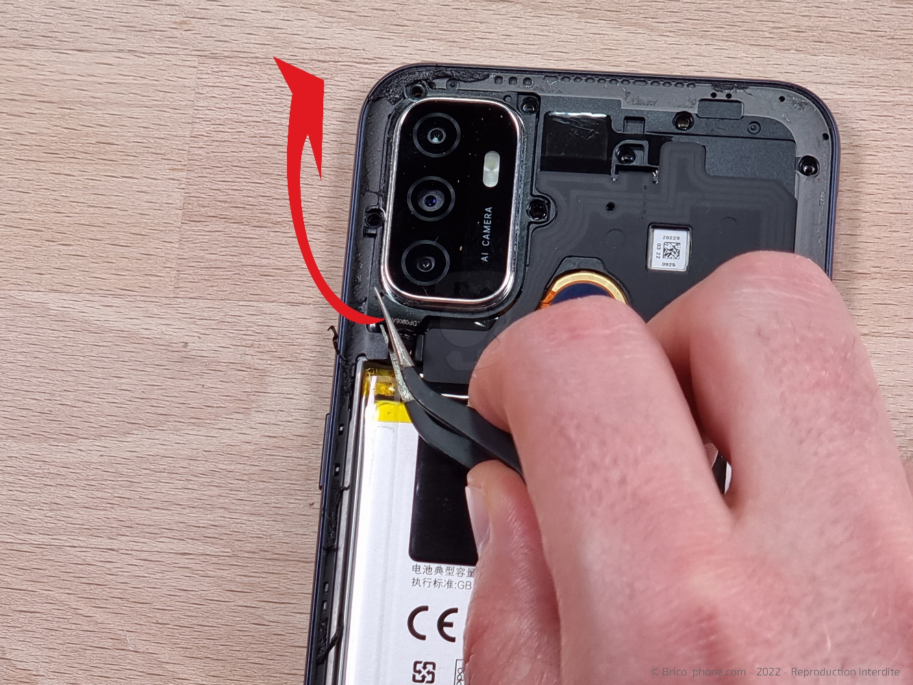 Changement de batterie sur A53S photo 3