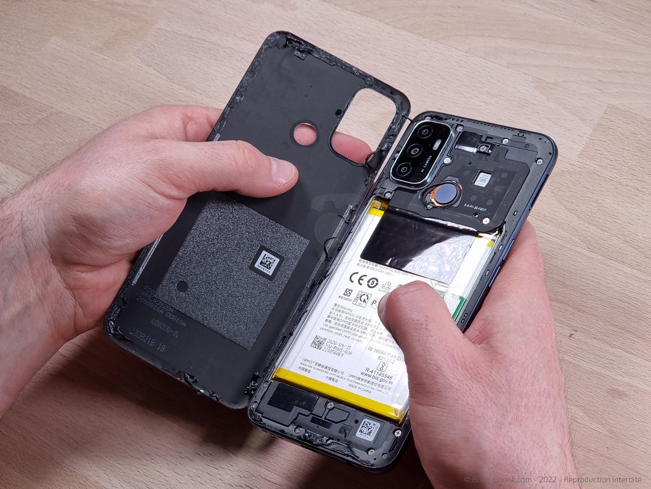 Changement du connecteur de charge sur A53S photo 3