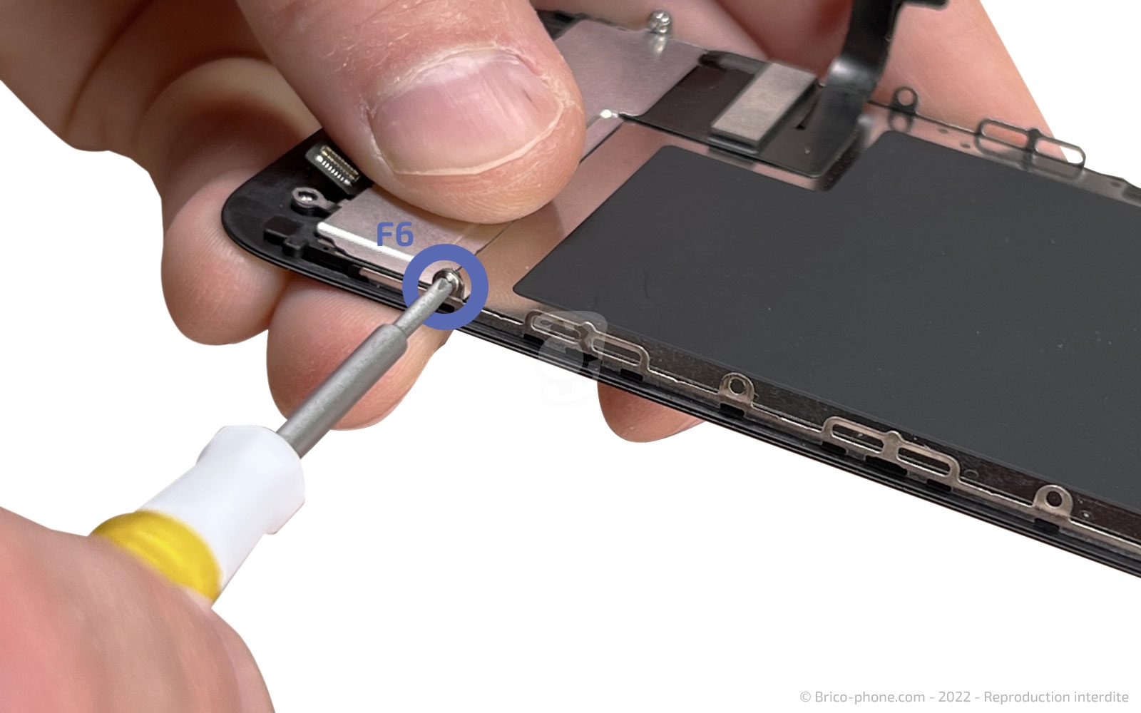 Remplacer l'écran (vitre et LCD)  sur iPhone SE 2022 photo 1