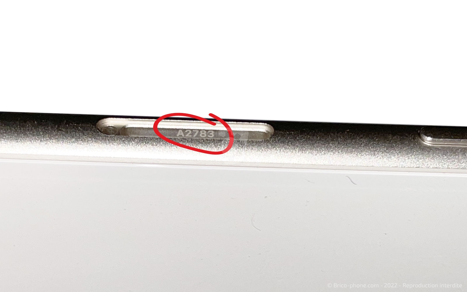 Changement de la caméra arrière sur iPhone SE 2022 photo 2