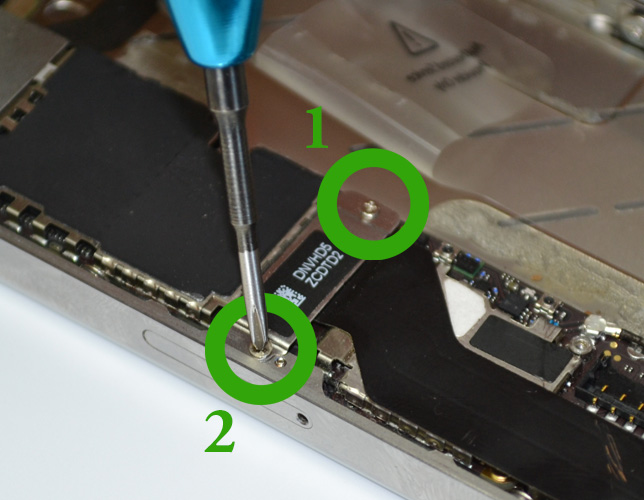 Changement du connecteur de charge sur iPhone 4S photo 1