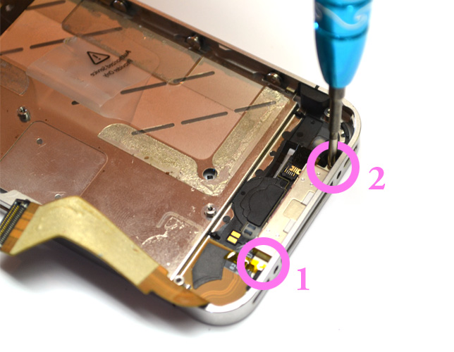 Changement du connecteur de charge sur iPhone 4S photo 1