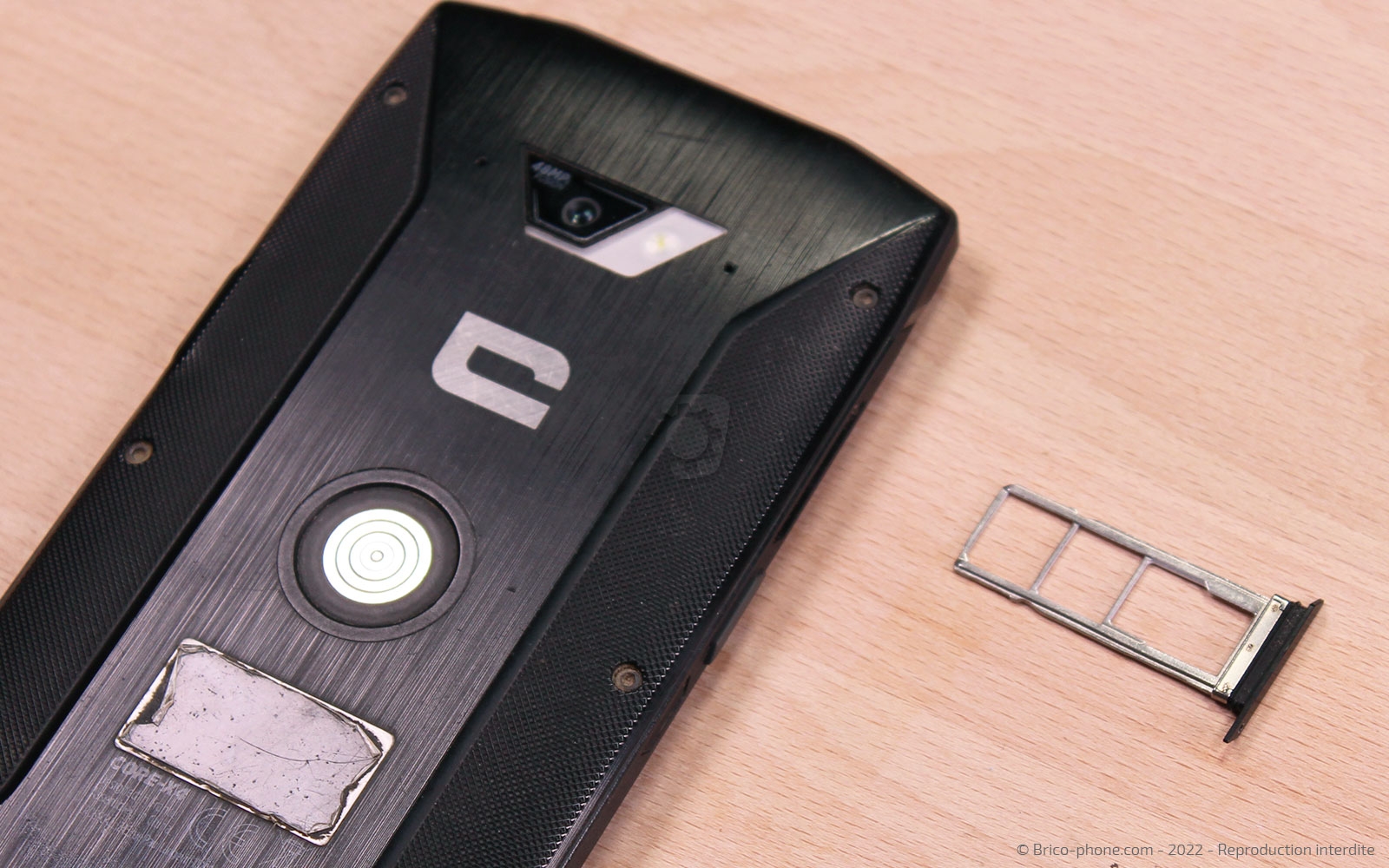 Comment remplacer le connecteur de charge sur Core-X4 photo 3