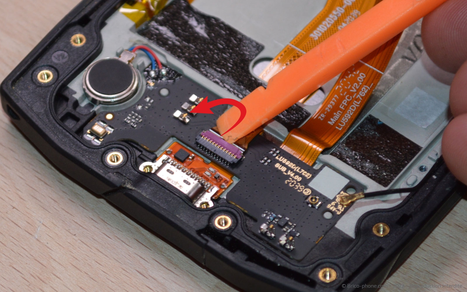 Comment remplacer le connecteur de charge sur Core-X4 photo 1