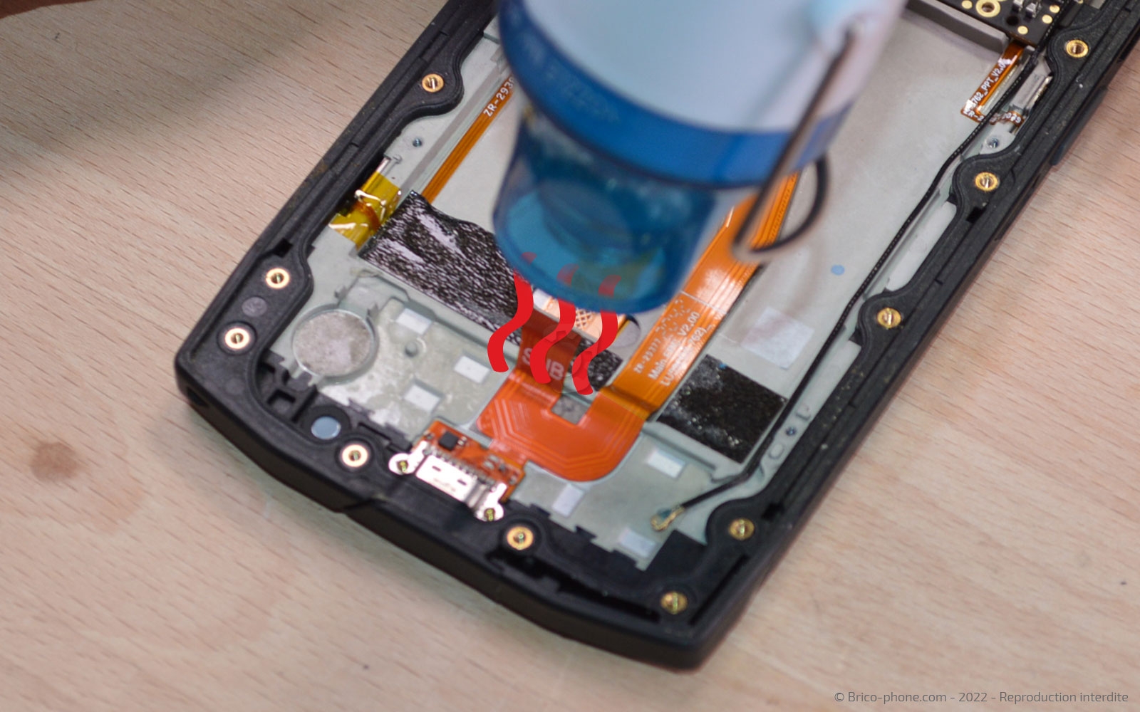 Comment remplacer le connecteur de charge sur Core-X4 photo 1