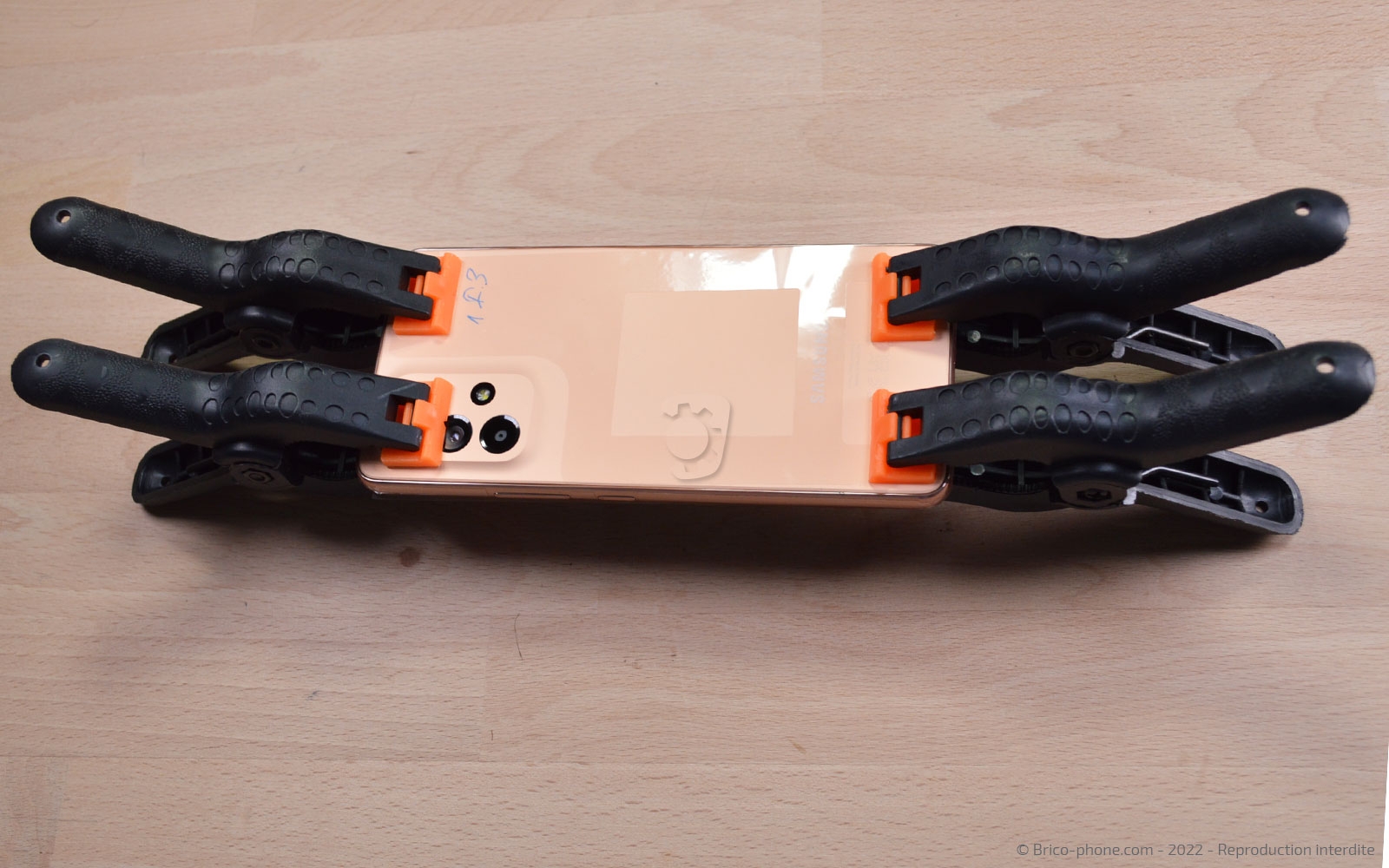 Comment changer le connecteur de charge sur Galaxy A53 5G photo 3