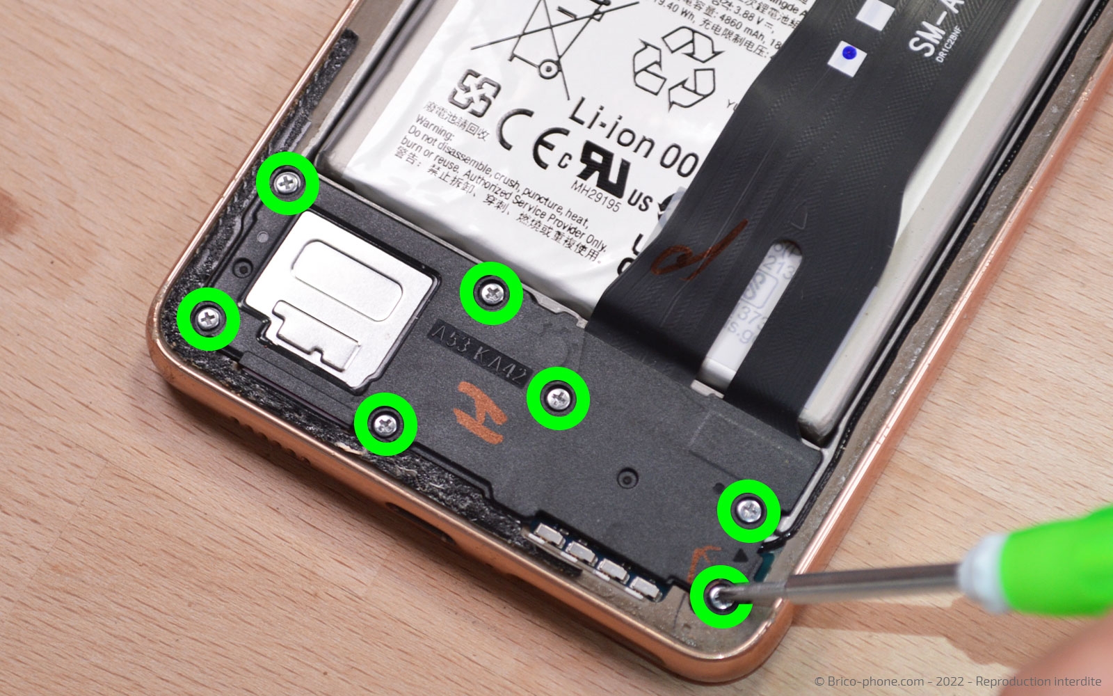 Comment changer le connecteur de charge sur Galaxy A53 5G photo 1