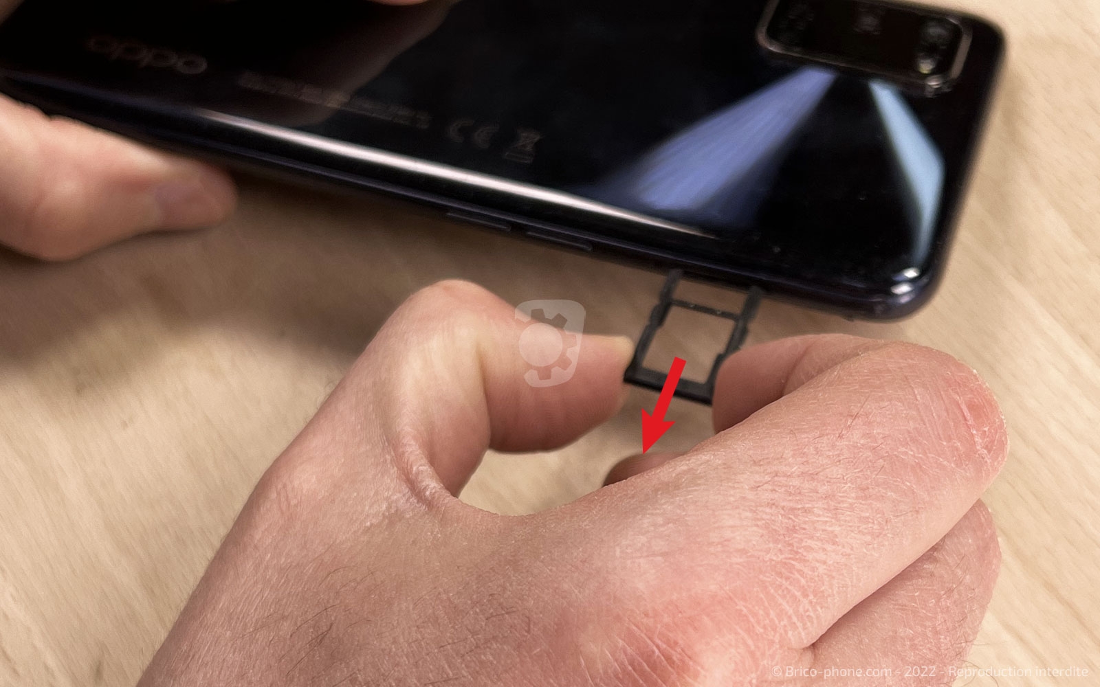 Comment changer la batterie du Oppo A72 ? sur A72 photo 3