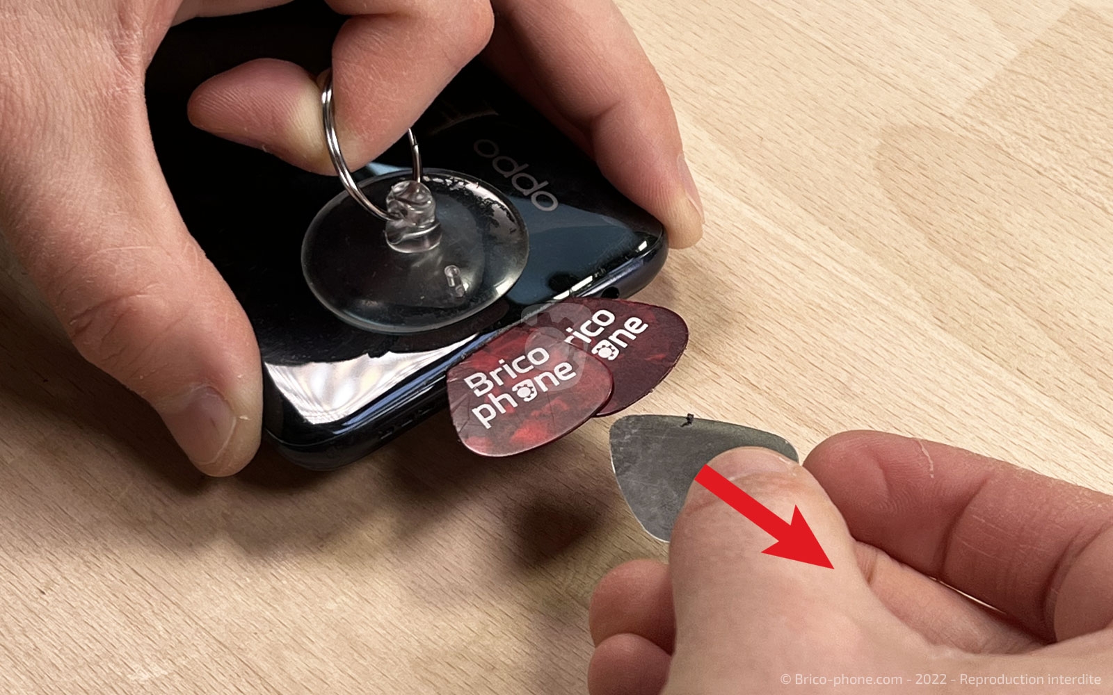 Comment changer la batterie du Oppo A72 ? sur A72 photo 2