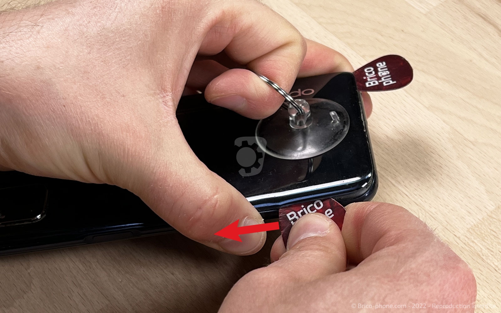 Comment changer la batterie du Oppo A72 ? sur A72 photo 3