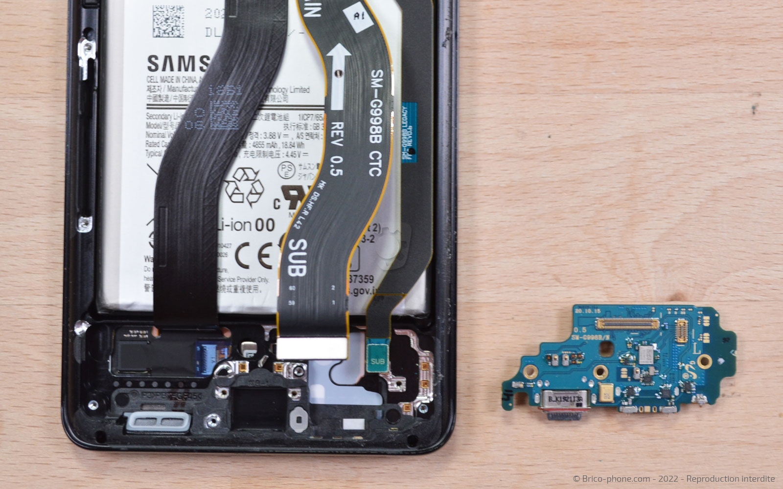 Comment remplacer le connecteur de charge sur Galaxy S21 Ultra photo 4