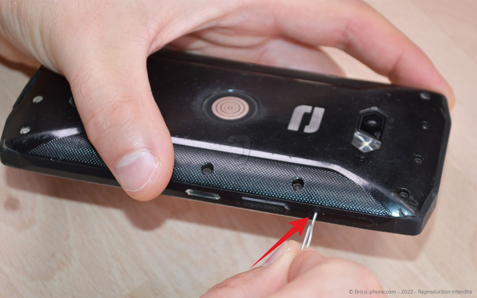 Comment changer la batterie sur Core-M5 photo 3