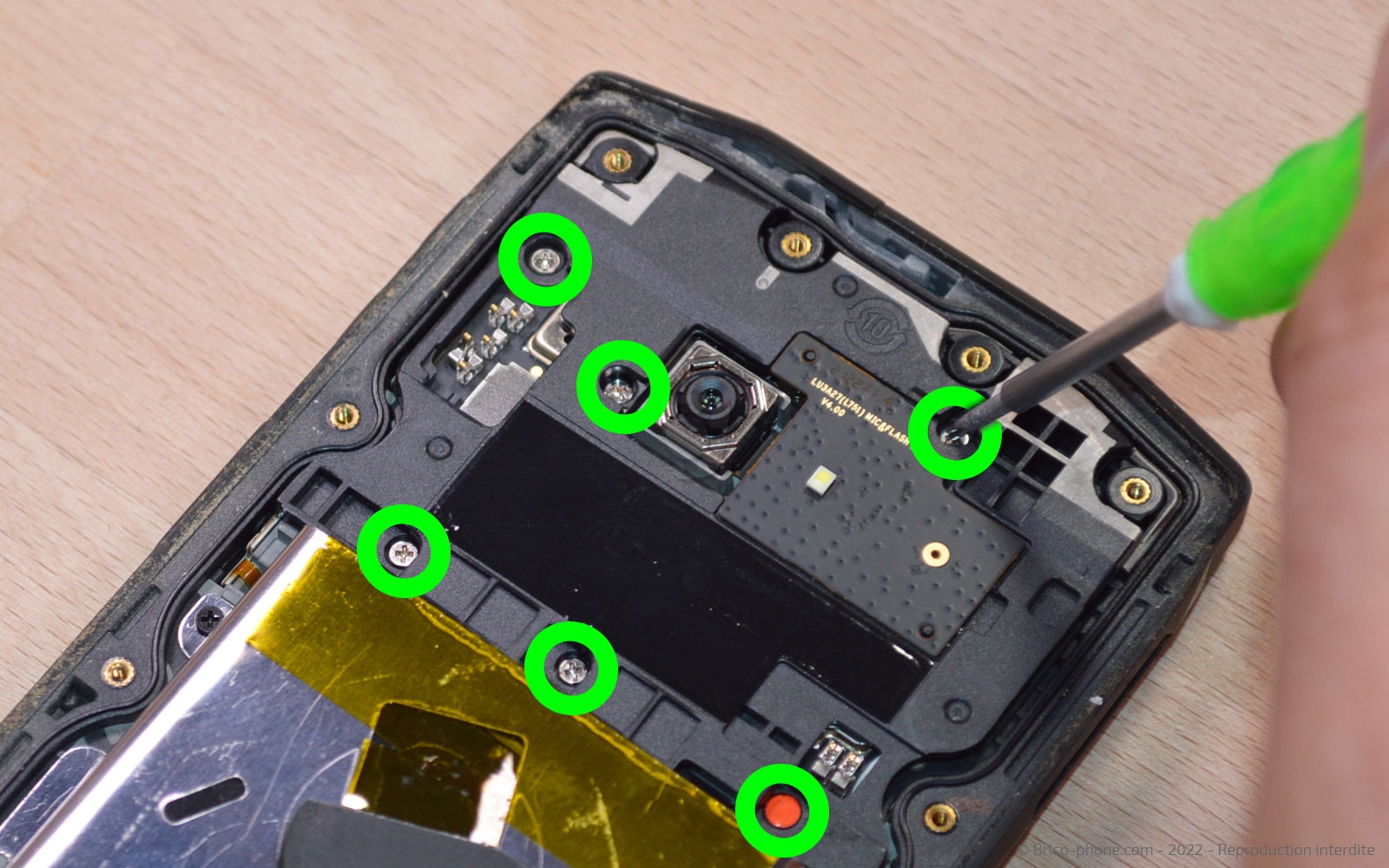 Comment changer le connecteur de charge sur Core-M5 photo 1