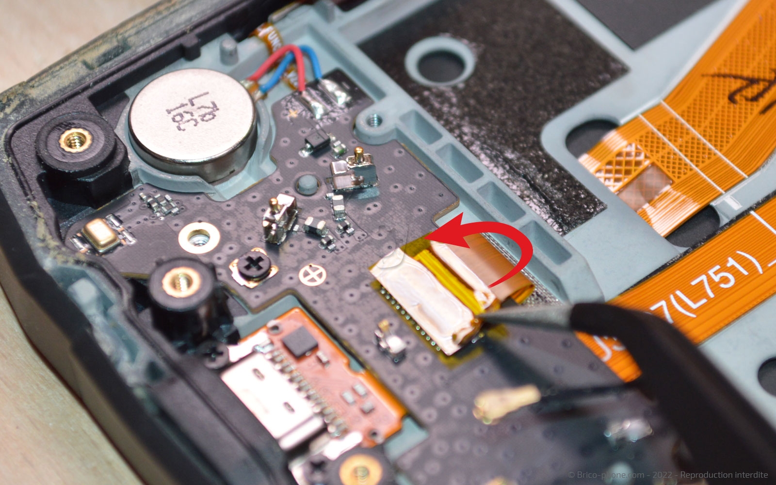 Comment changer le connecteur de charge sur Core-M5 photo 1