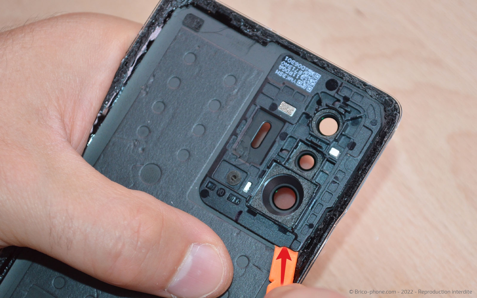 Comment changer la vitre arrière  sur 11T PRO photo 2