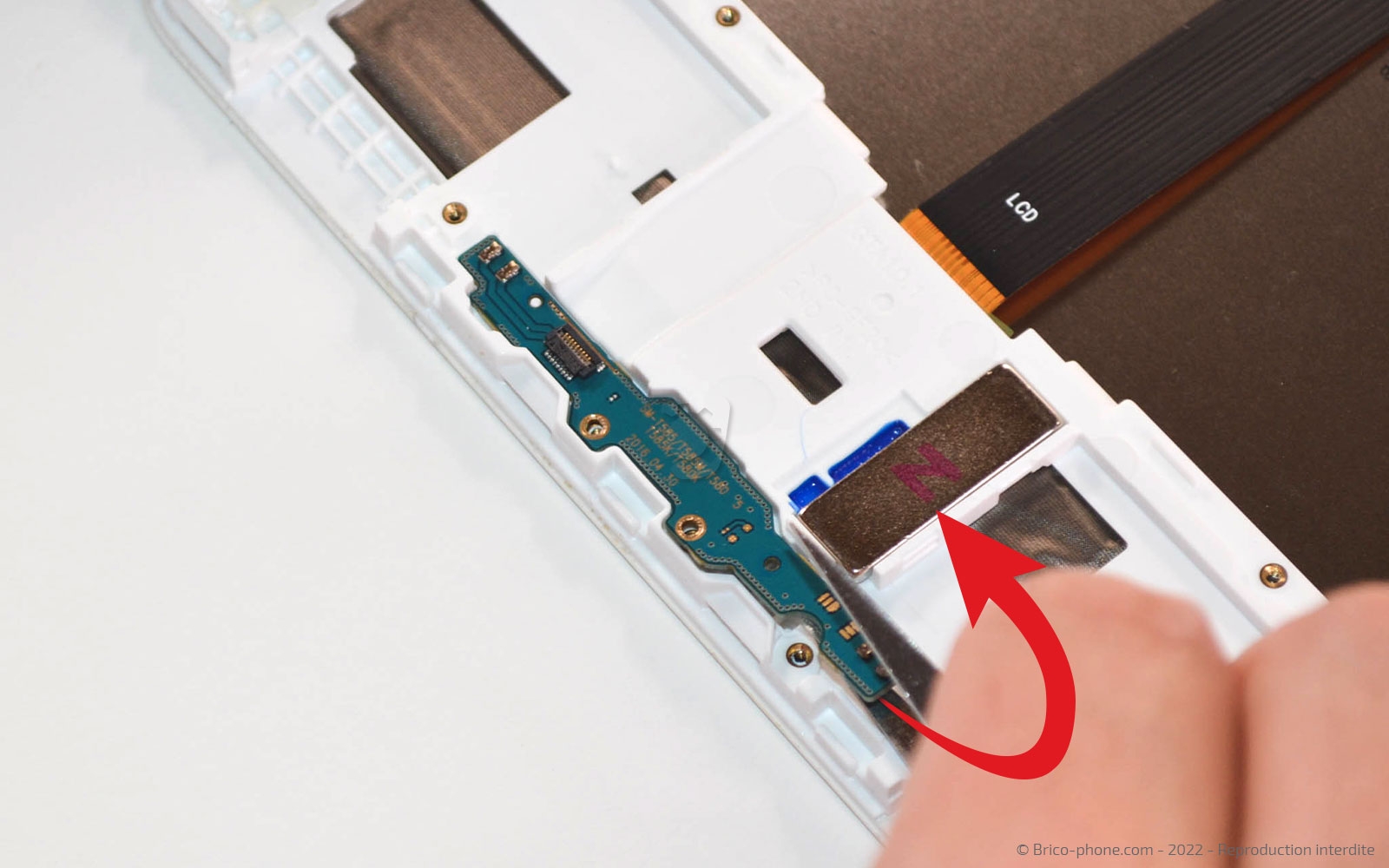 Comment réparer le bloc écran  sur Galaxy Tab A 10-1 2016 (SM-T580) photo 2