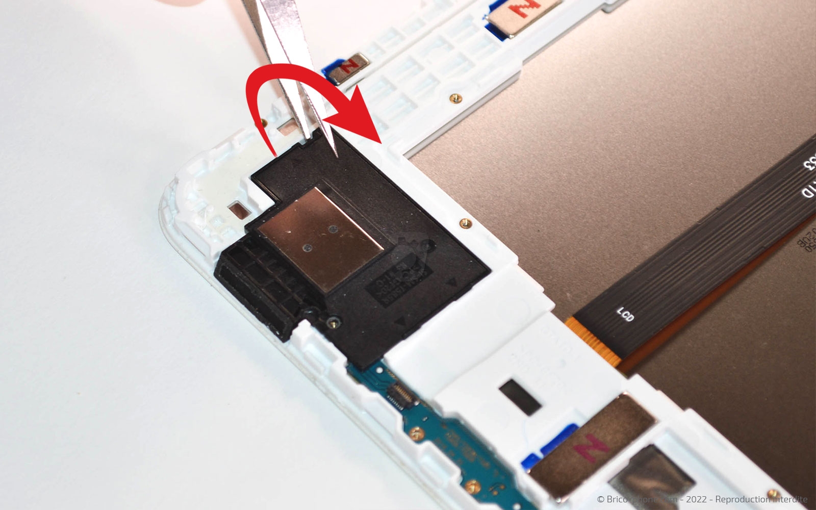 Comment réparer le bloc écran  sur Galaxy Tab A 10-1 2016 (SM-T580) photo 3