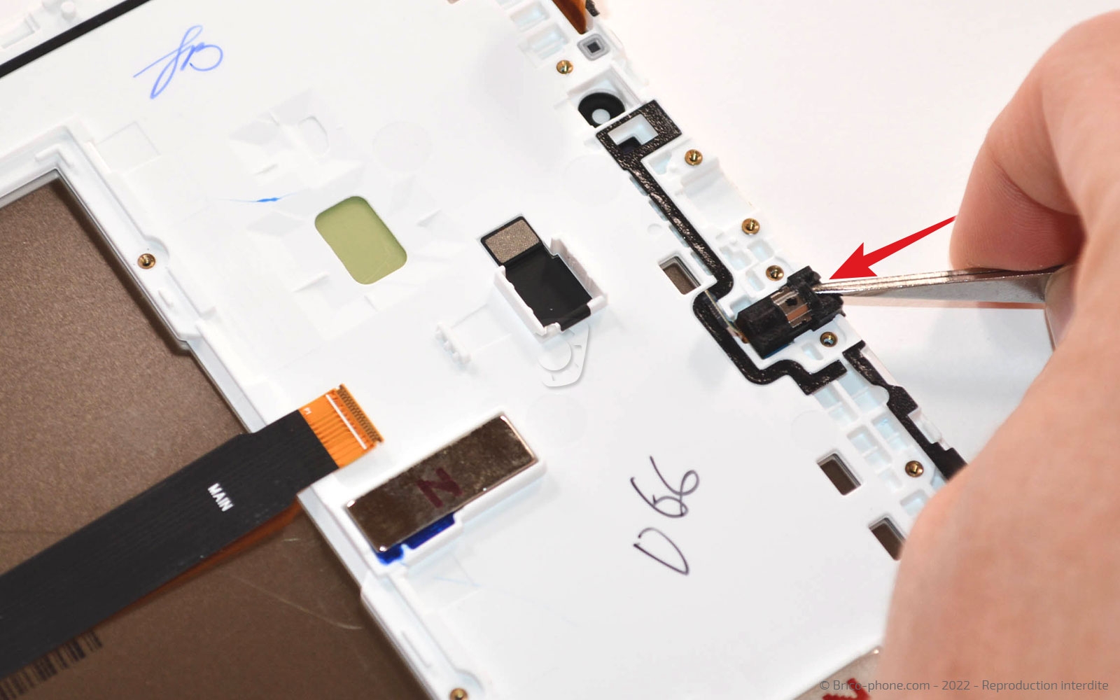 Comment réparer le bloc écran  sur Galaxy Tab A 10-1 2016 (SM-T580) photo 3