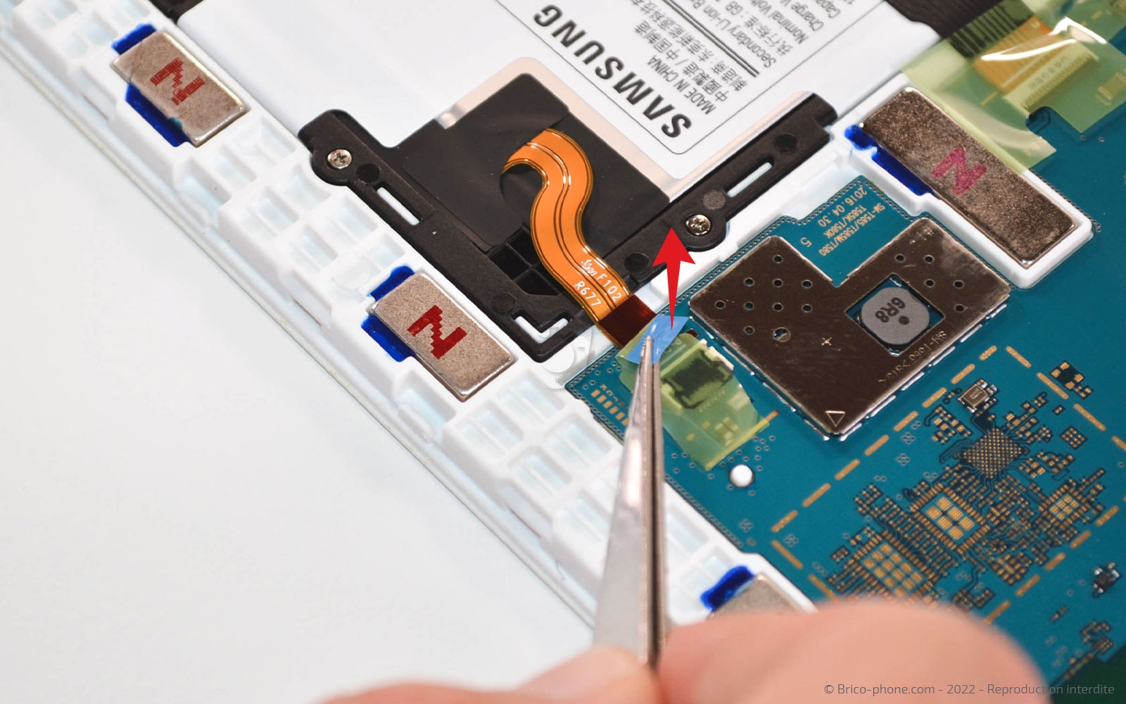 Comment changer la batterie sur Galaxy Tab A 10-1 2016 (SM-T580) photo 1