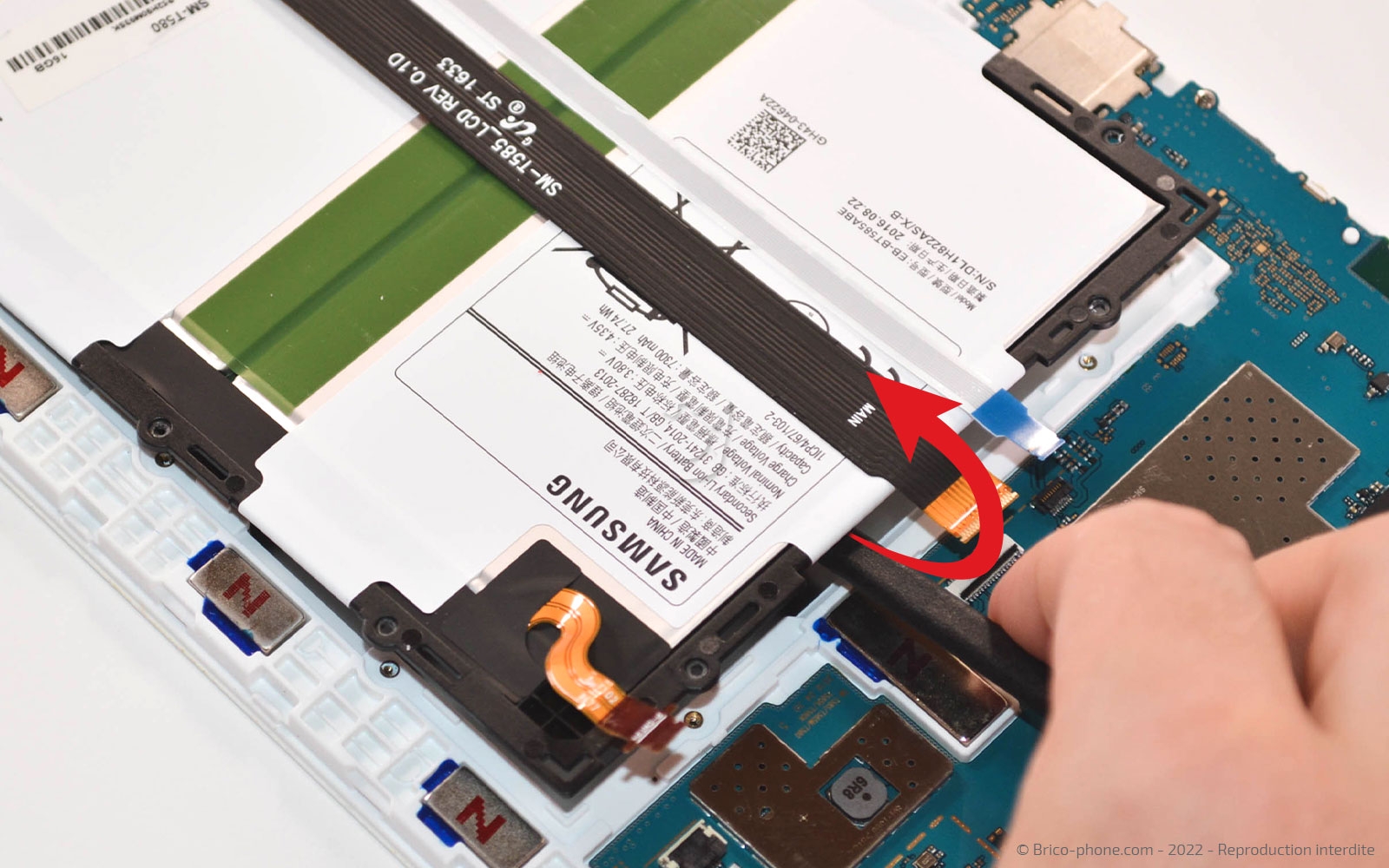 Comment changer la batterie sur Galaxy Tab A 10-1 2016 (SM-T580) photo 2