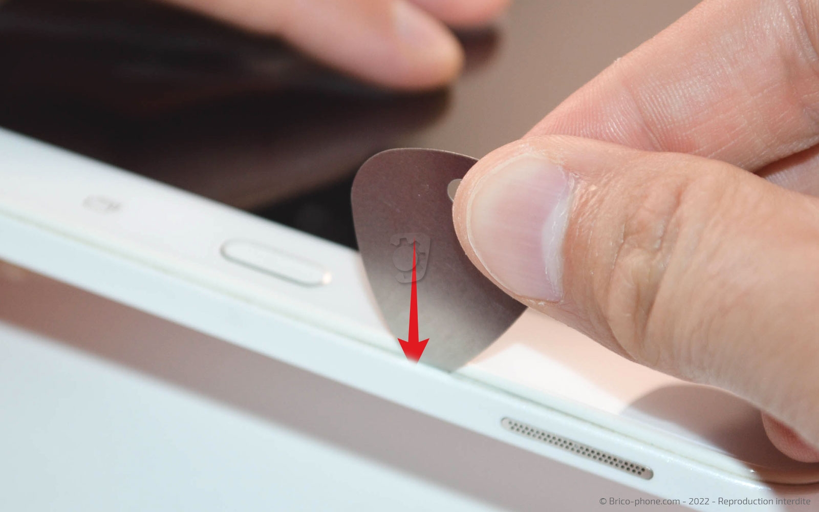 Comment changer la coque arrière sur Galaxy Tab A 10-1 2016 (SM-T580) photo 1