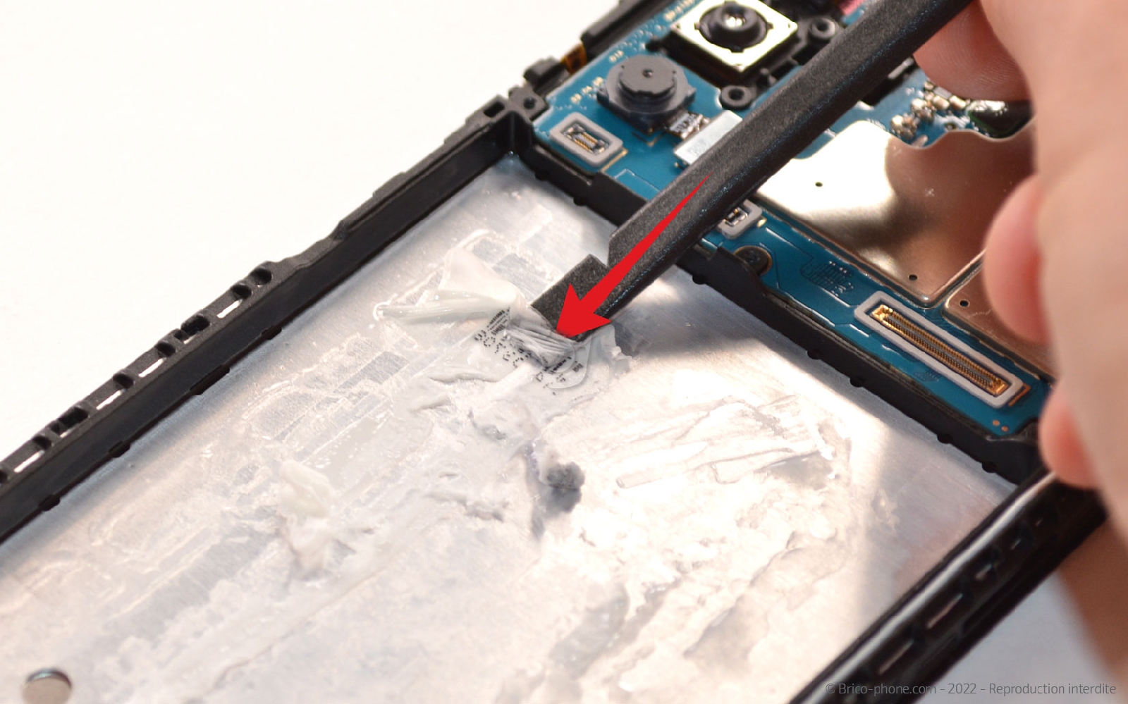 Comment changer la batterie sur Galaxy A13 photo 2