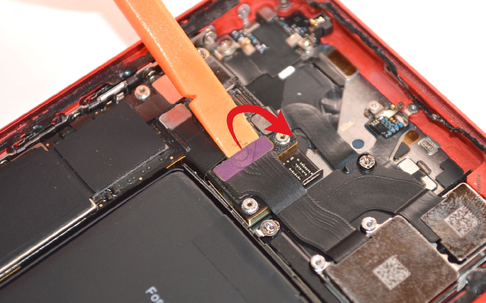 Comment remplacer la coque arrière sur iPhone 12 photo 1