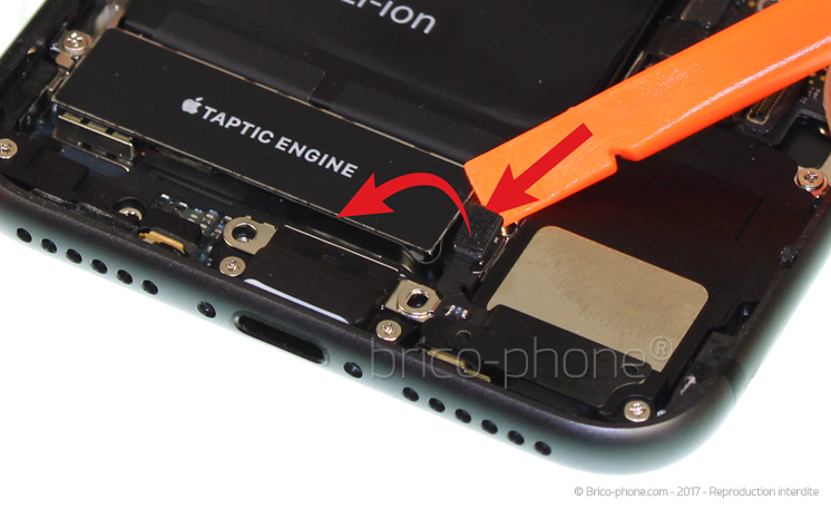 Changement du vibreur Taptic Engine sur iPhone 8 photo 1