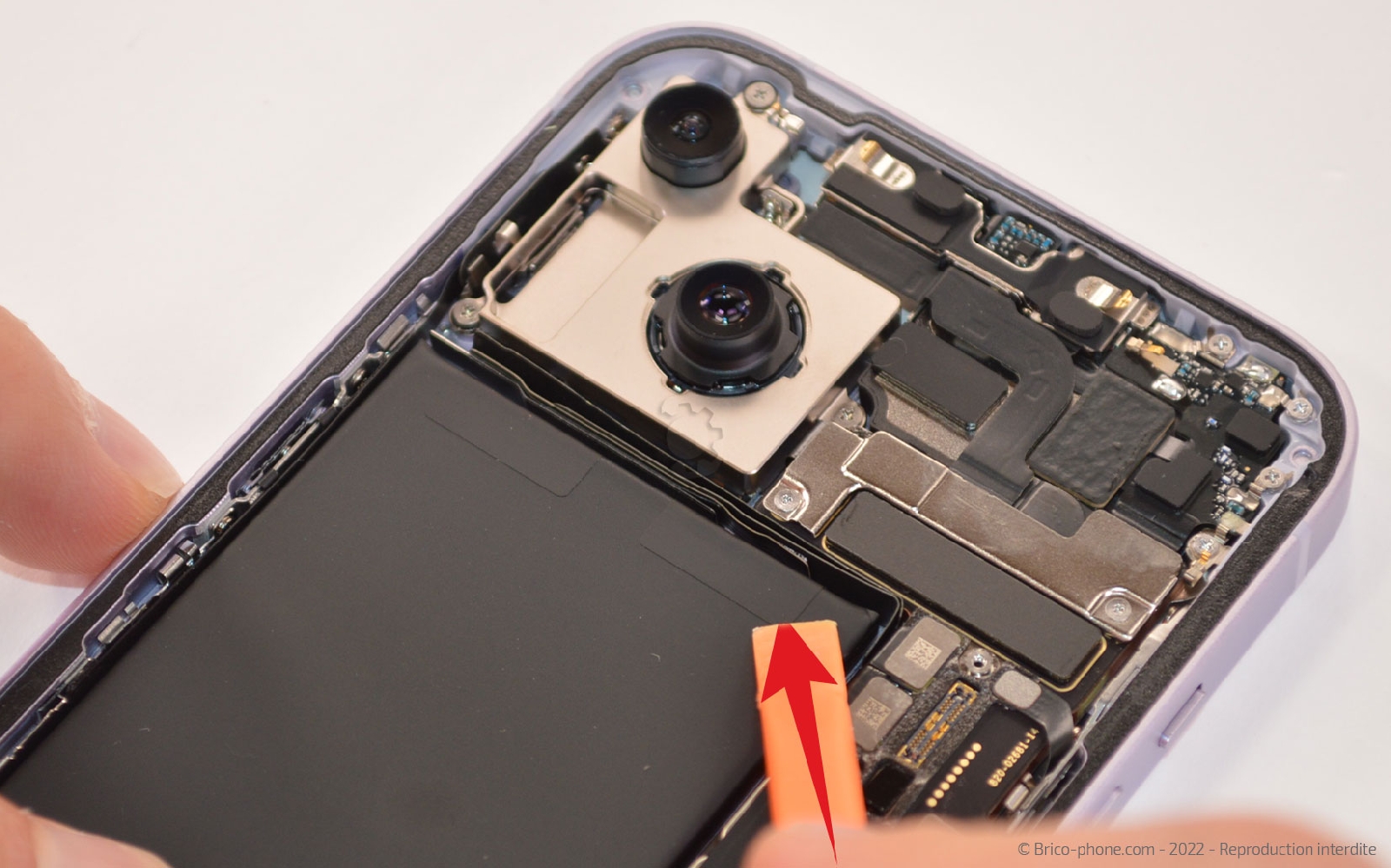 Comment changer la batterie sur iPhone 14 photo 1