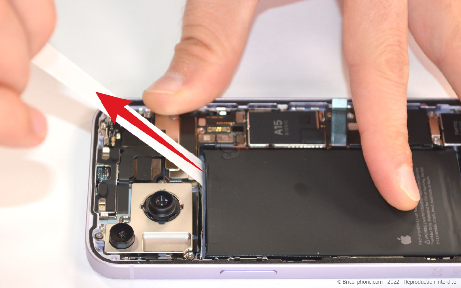 Comment changer la batterie sur iPhone 14 photo 2