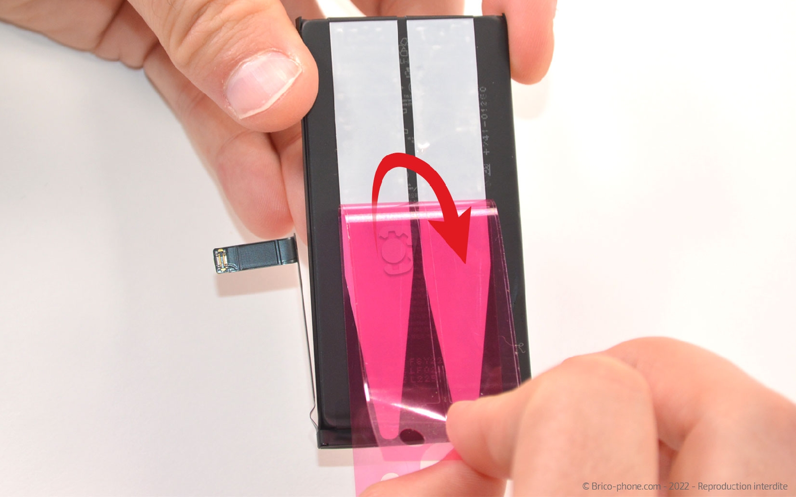 Comment changer la batterie sur iPhone 14 photo 3