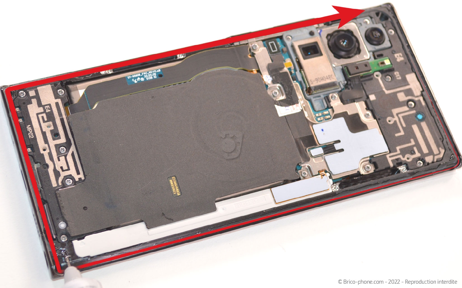 Comment changer le connecteur de charge sur Galaxy Note 20 Ultra 5G photo 1